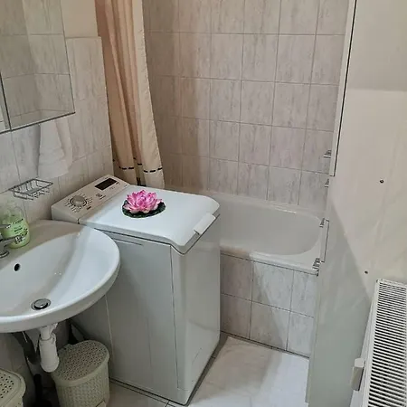 Center, 2+1 Rooms, 1, Walk To Wenceslas Square Praga